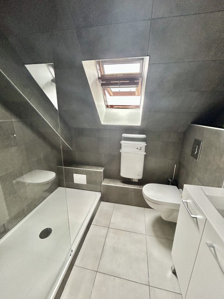 Colocation Bischeim - meublée - 5 chambres - 71m2 - sdb 1